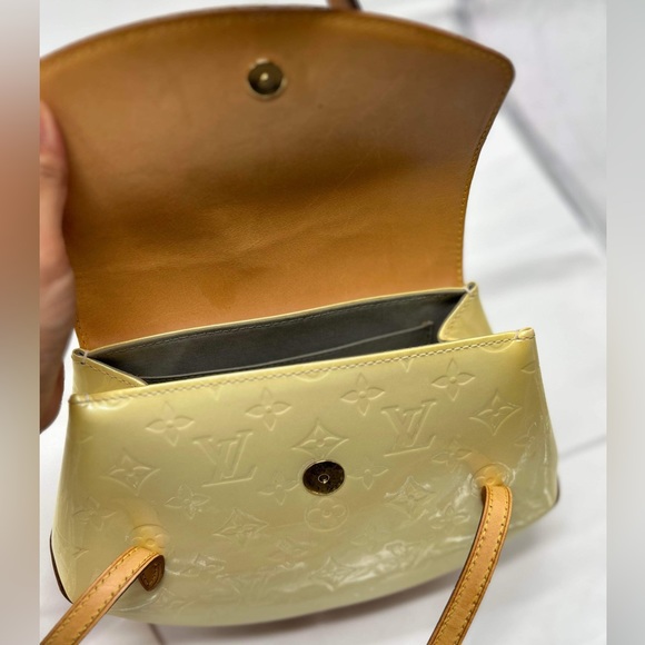 Authentic Vernis LV Bag - Picture 4 of 17